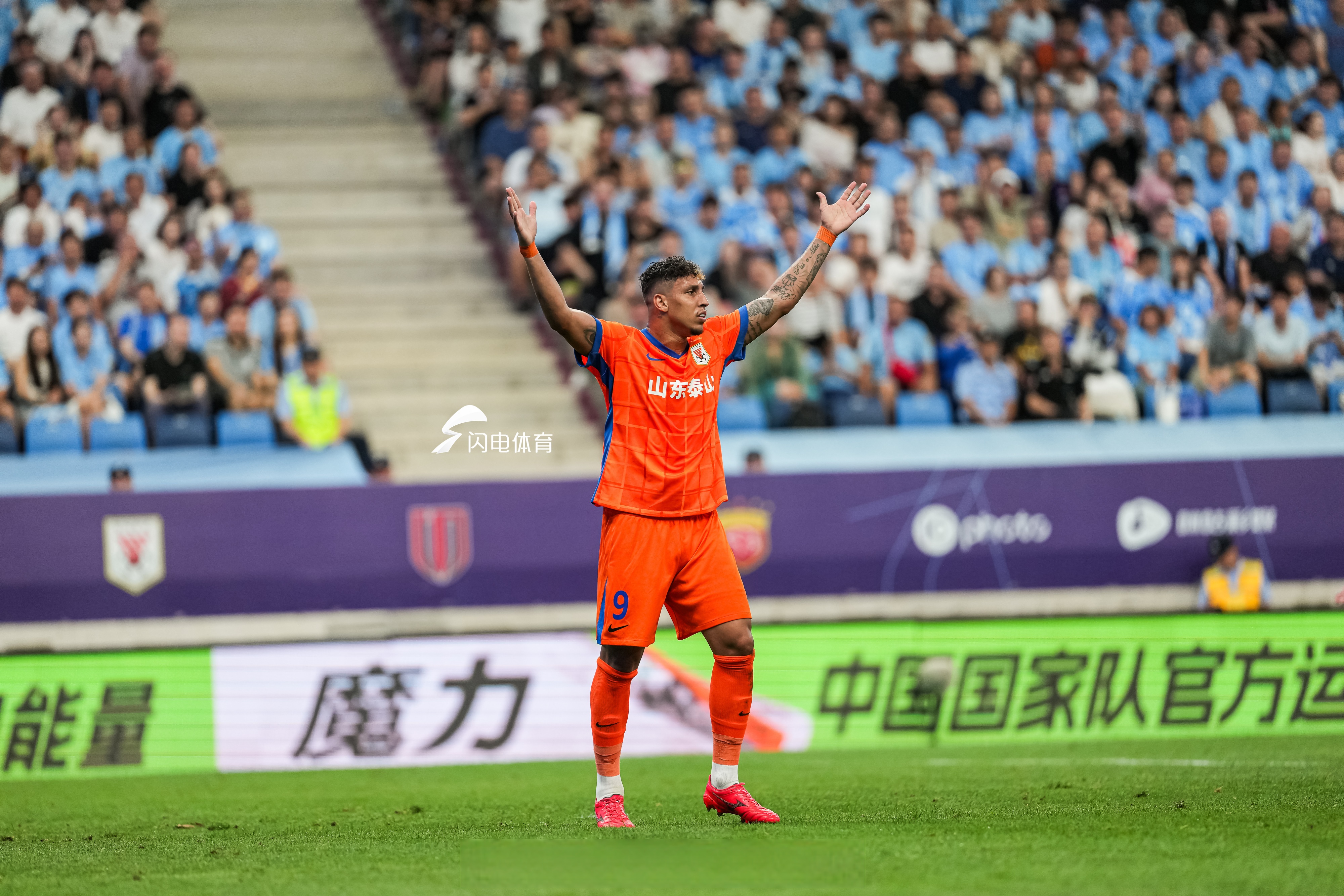 开云网页版-包含里程碑夜瓦伦西亚临场应变；欧冠冲刺阶段刷纪录；目标明确；训练强度明显提升的词条