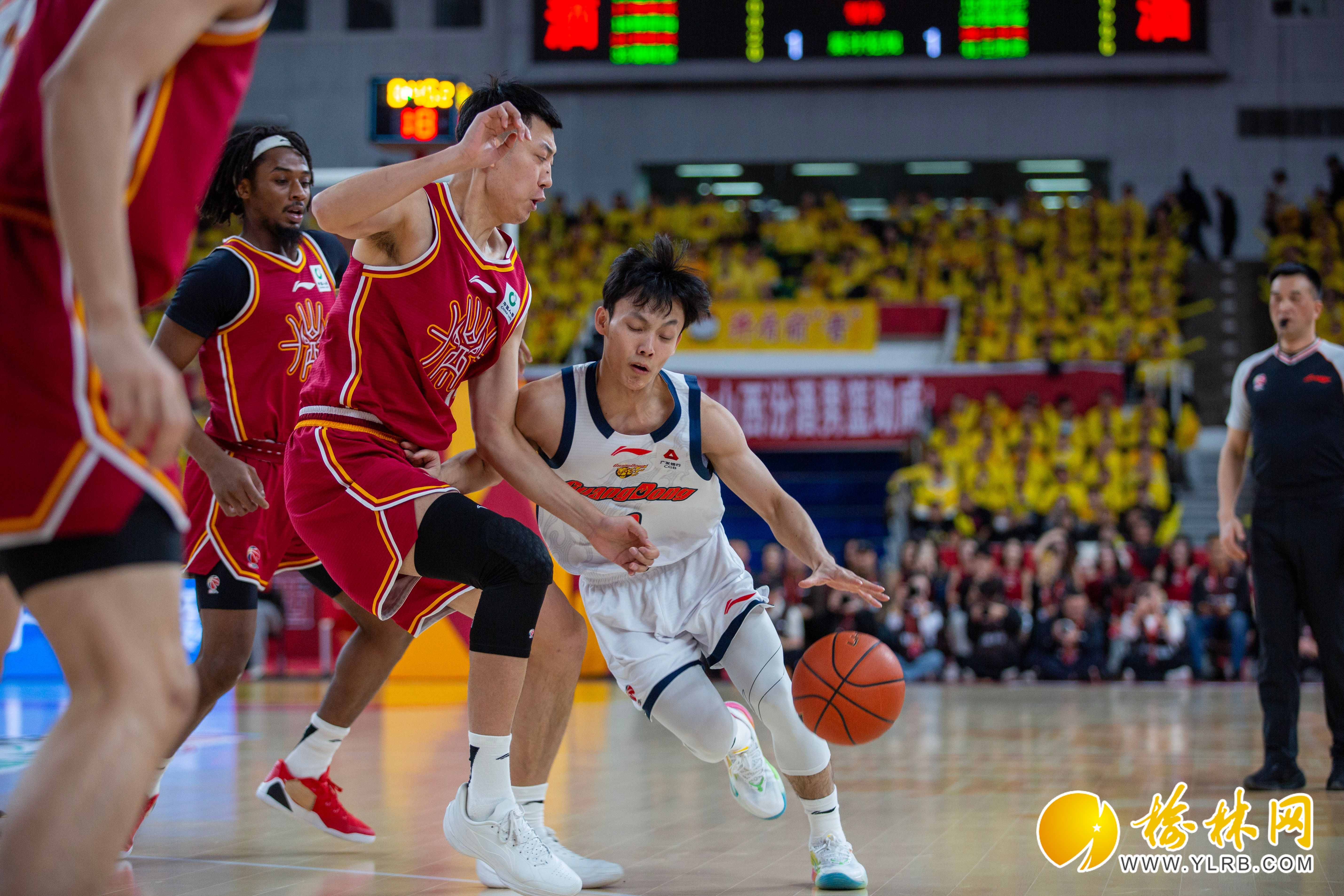 开云网页版-关于加时末段CBA常规赛焦点战；迈阿密热火扳平良机；球迷炸锅；球队文化再被提及的信息