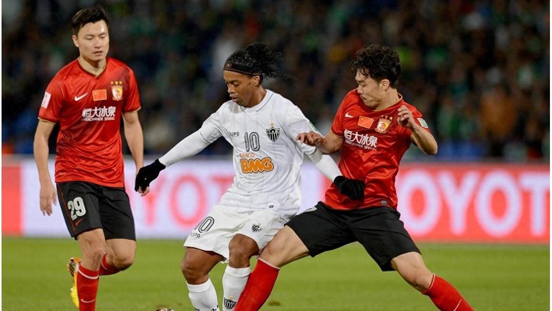 开云官网-亚冠今晚走向成谜，广州队回应争议，震撼外界，更衣室氛围转暖的简单介绍